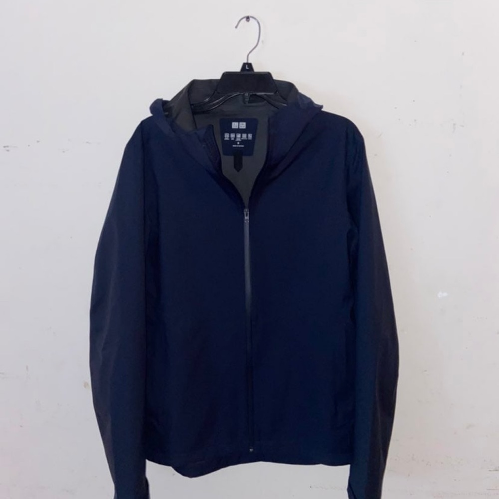 Uniqlo Hooded rain jacket